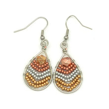 Load image into Gallery viewer, Small Wire Teardrops Earrings
