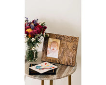 Load image into Gallery viewer, Giraffe Wooden Frame 4x6
