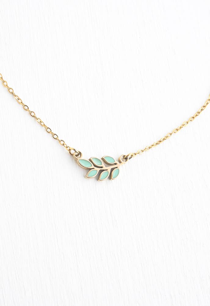 Rowen Leaf Necklace in Mint