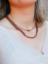 Load image into Gallery viewer, Emnet Dainty Copper Necklace
