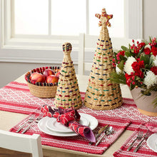 Load image into Gallery viewer, Sari Hogla Basket Christmas Trees
