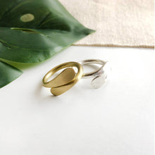 Load image into Gallery viewer, Overlap Ring - Silver
