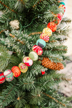 Load image into Gallery viewer, Christmas Bead Garland (Red &amp; Green)
