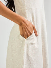 Load image into Gallery viewer, Vero Maxi Dress Tree Rings Shell
