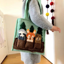 Load image into Gallery viewer, Woodland Friends Kids Puppet Bag
