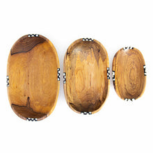 Load image into Gallery viewer, Nesting Oval Olive Wood Bowls (Set of 3)
