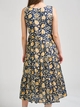 Load image into Gallery viewer, Thais Tiered Sleeveless Dress Navy Botanical
