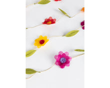 Load image into Gallery viewer, Silk Flower Garland
